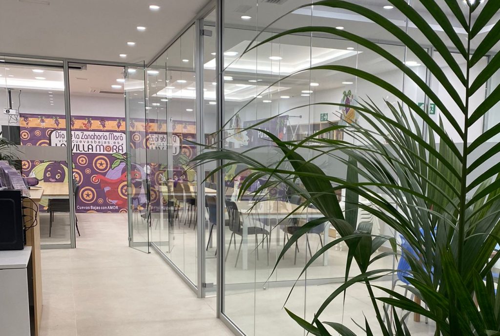 Imagen del Interior de la Biblioteca