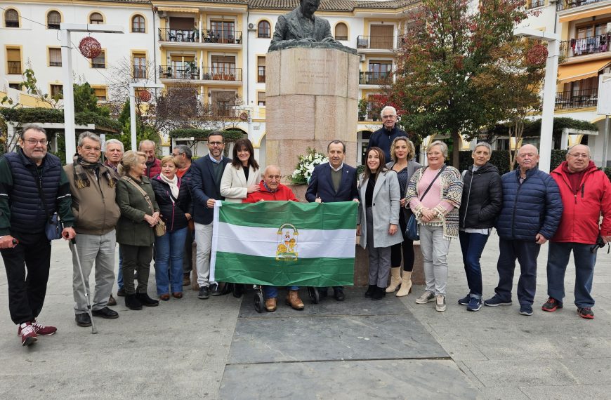 El PSOE de Antequera homenajea a Fernández Viagas y García Caparrós en el aniversario del Pacto de Antequera