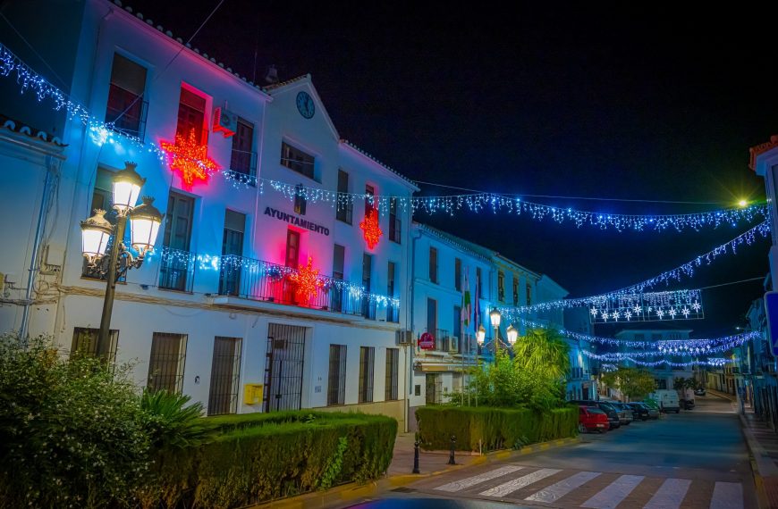 Iluminación Navideña en Villanueva de Algaidas. Foto Mauro Porras.