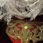 Detalle del roto del encaje de la imagen. Foto RRSS Hermandad Veracruz Sierra de Yeguas