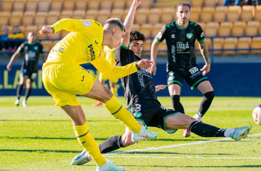 Empate (1-1) del Antequera CF contra el Villarreal B