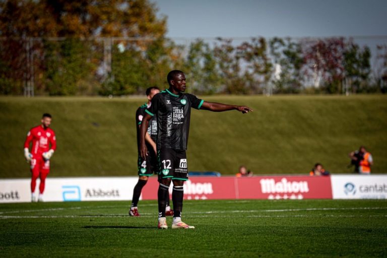 El Antequera CF blindado a Fomeyan y dobla su claúsula de rescisión