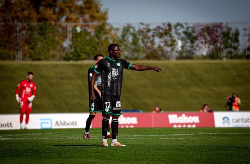 El Antequera CF blindado a Fomeyan y dobla su claúsula de rescisión