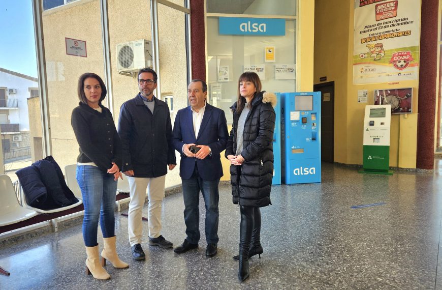 El PSOE comparece ante la subida del billete de autobús de Antequera a Málaga