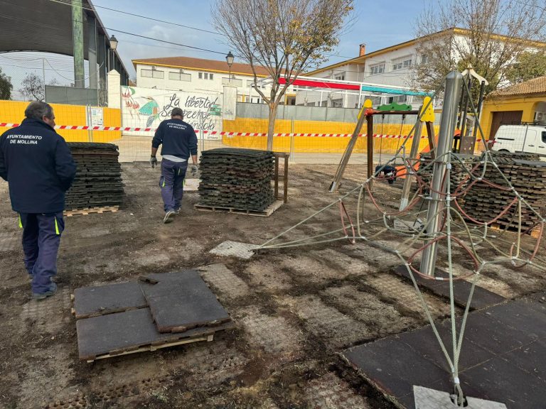 Reforma Parque Clara Campoamor en Mollina.