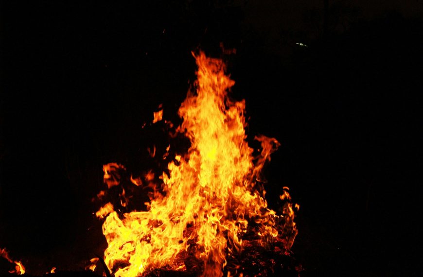 Imagen de una de hoguera.