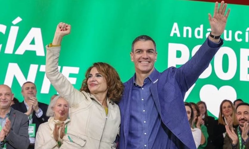 María Jesús Montero y Pedro Sánchez.