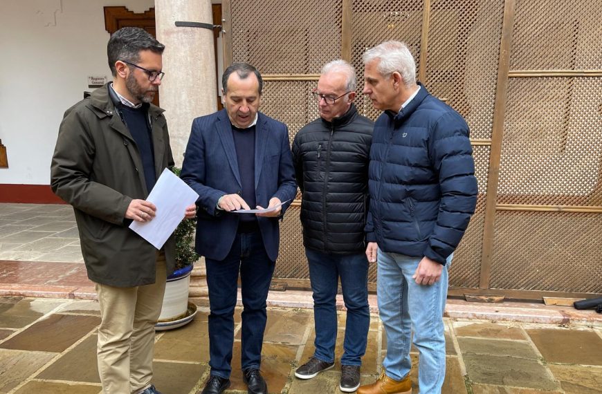 Un momento de la rueda de prensa.