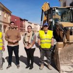 El alcalde Siro Pachón visita la obra junto a Yolanda González, teniente de alcalde.