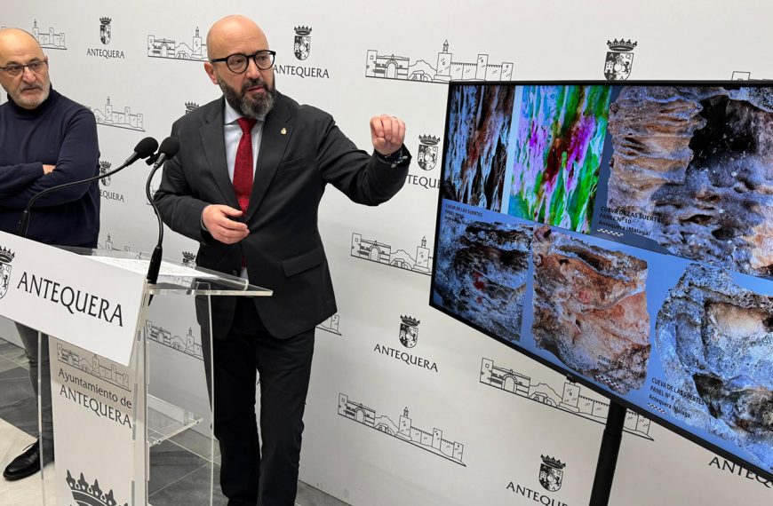 Un momento de la rueda de prensa en Antequera.