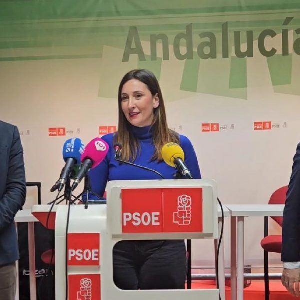 María Nieves Ramírez en la rueda de prensa.