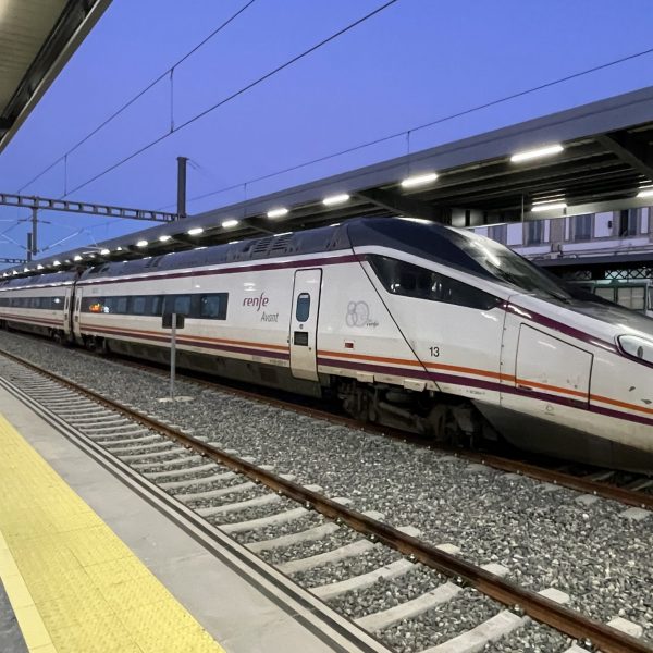 Estación de tren de alta velocidad.