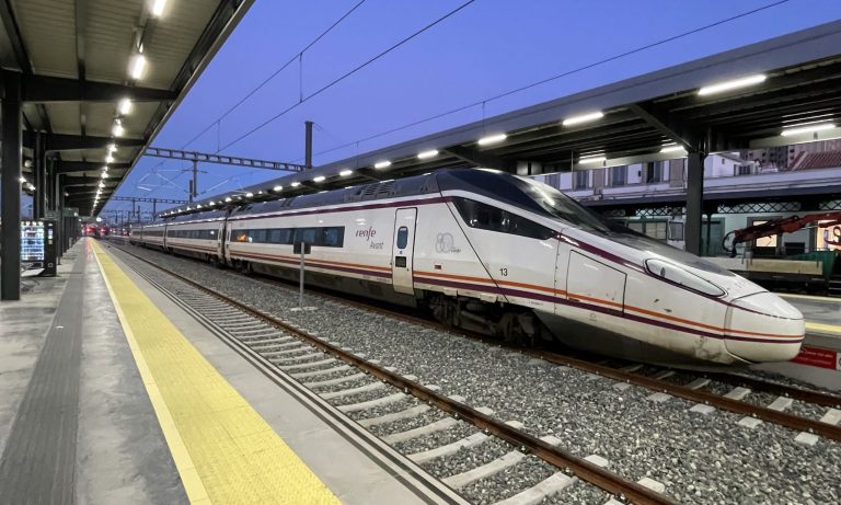 Estación de tren de alta velocidad.