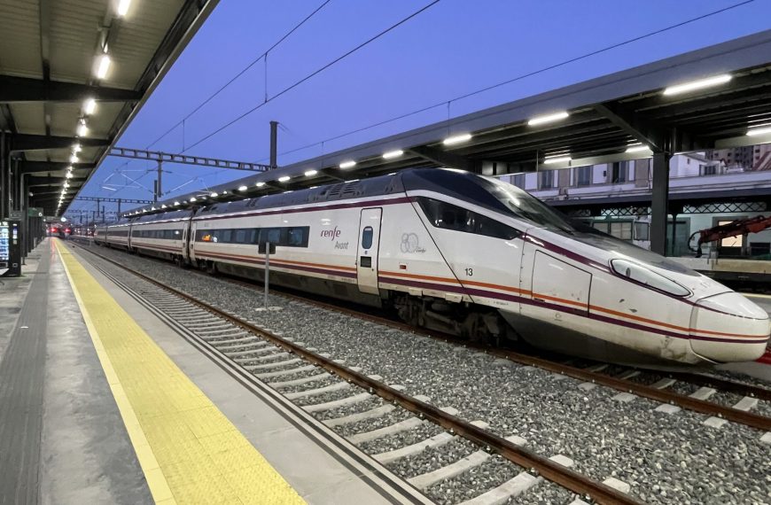 Estación de tren de alta velocidad.