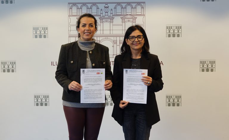 Mercedes Montero Frías y María José Casado Lara.