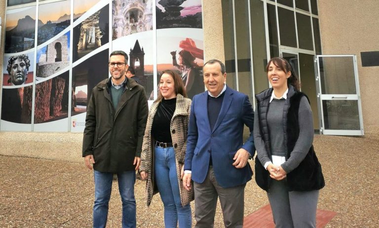Intervención del grupo socialista en la estación de autobuses de Antequera.