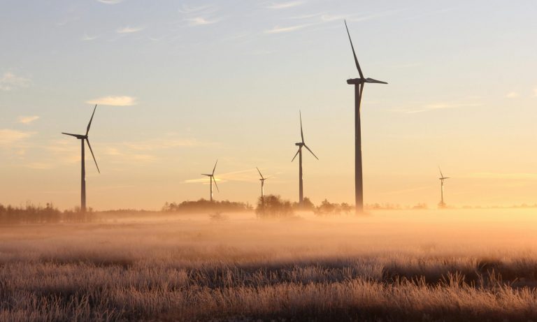 Convocan una manifestación contra los parques eólicos a los pies del Torcal de Antequera