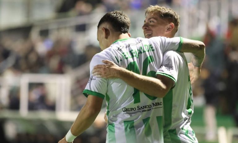 El Antequera gana el partido ante un Hércules lleno de errores