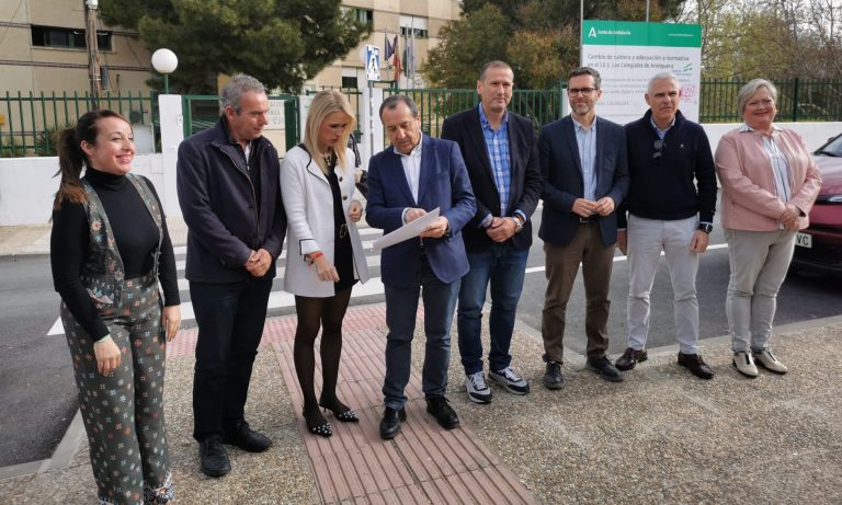 Ruiz Espejo: «El IES Los Colegiales de Antequera está en condiciones intolerables para la educación»