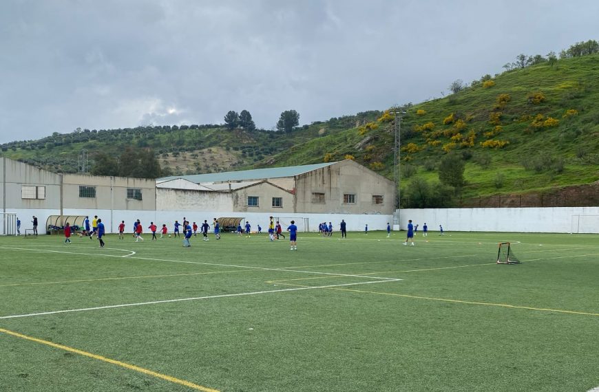 Fútbol Cuevas Bajas