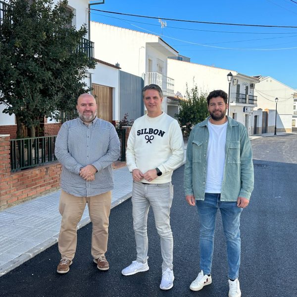 Finalizada la reforma integral de la Calle Sacromonte en Mollina