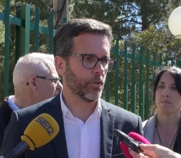 El PSOE de Antequera reclama política útil frente a la “crispación” de Bendodo y Barón