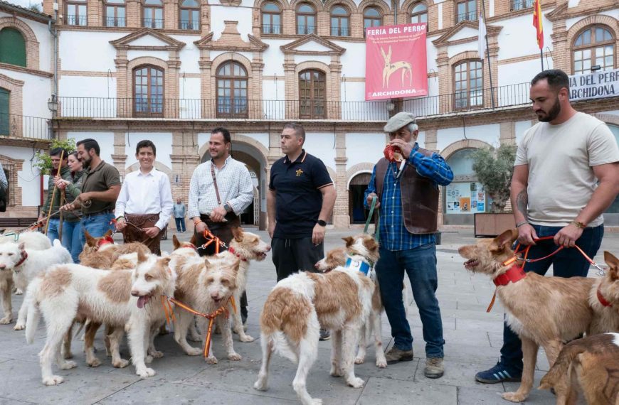 Archidona corona su XXXII Feria del Perro con una firme apuesta por la divulgación y el  bienestar animal 