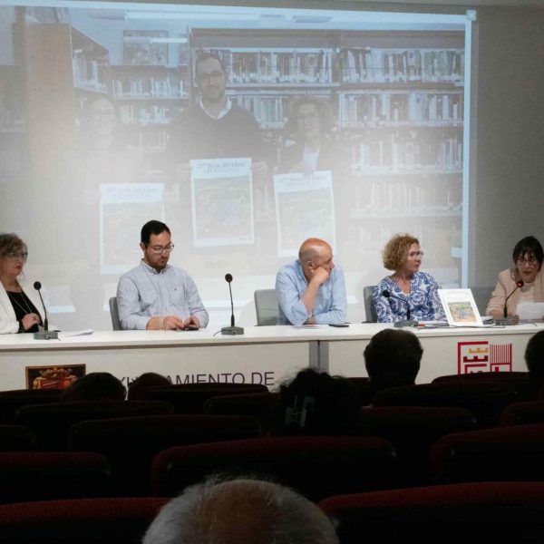 Dolores María Pérez González triunfa en el XXV Concurso de Relato Corto ‘Ochavada’ con «El ascensor y proximidad»