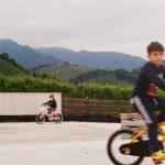 Alumnos del CEIP San Juan Bautista participan en jornadas de educación vial sobre dos ruedas en Cuevas Bajas