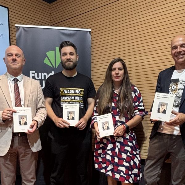 Aitor Bergara recibe el II Premio de Novela Antinoo por la Diversidad