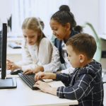 Aventura tecnológica en Cuevas Bajas: llega el Campamento Digital en septiembre