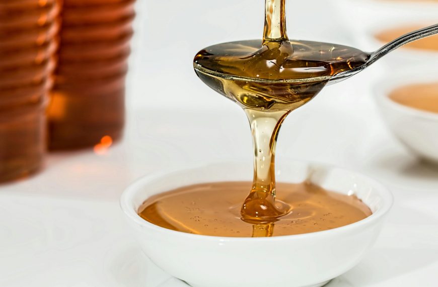 Un viaje al corazón de la colmena: apicultura y sabores naturales en Cuevas Bajas