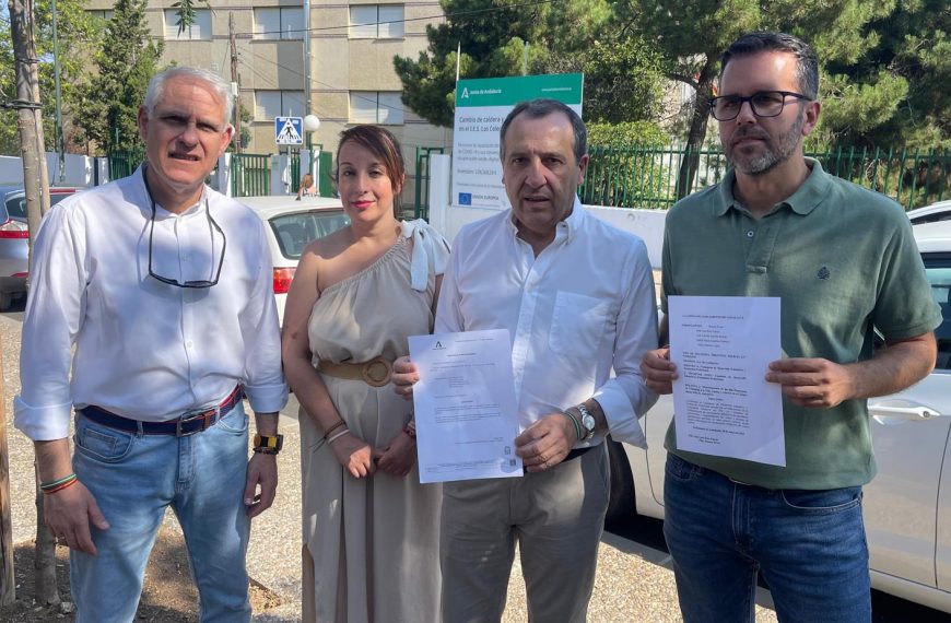 Ruiz Espejo critica la respuesta “insuficiente” de la Junta sobre el futuro del IES Los Colegiales