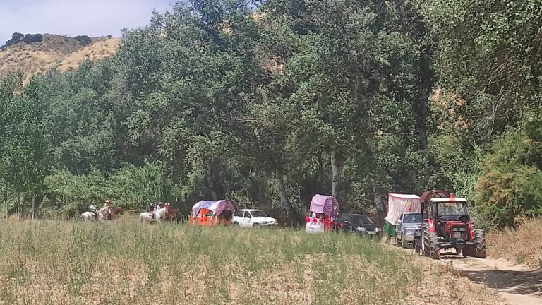 Cuevas Bajas clausura su Semana Cultural con una emotiva romería