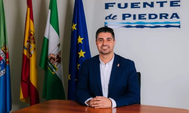 La Feria de Julio arranca en Fuente de Piedra con doble celebración: tradición y nueva paternidad del alcalde