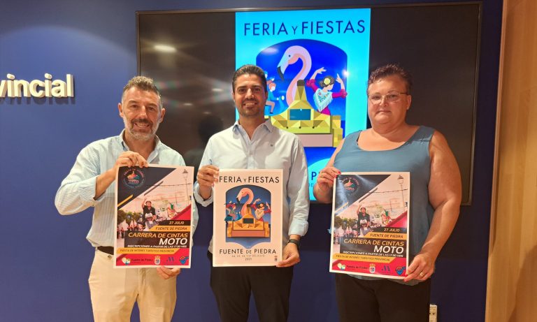 Fuente de Piedra celebra una nueva edición de su peculiar Carrera de Cintas en Moto