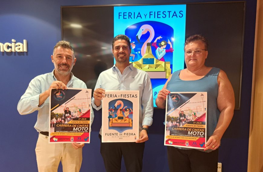 Fuente de Piedra celebra una nueva edición de su peculiar Carrera de Cintas en Moto