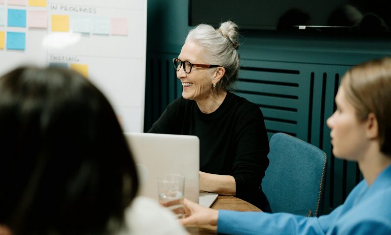 Campillos amplía hasta mayo de 2026 su programa de empleo para mayores de 52 años