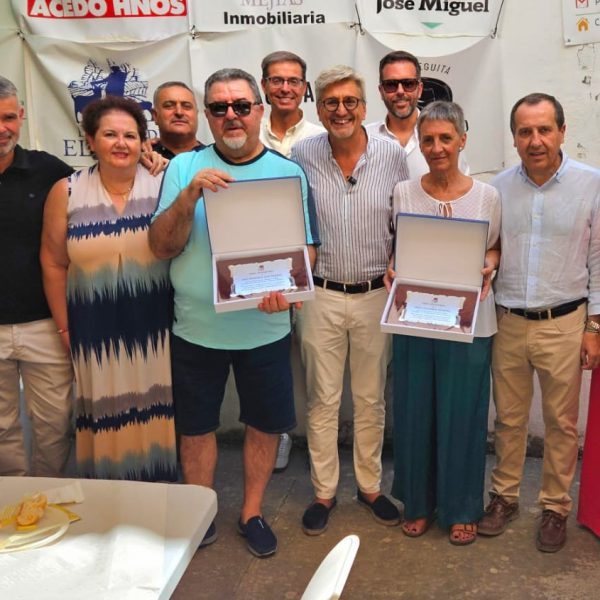 Emotiva convivencia socialista en la Feria de Agosto de Antequera con reconocimientos a veteranos militantes