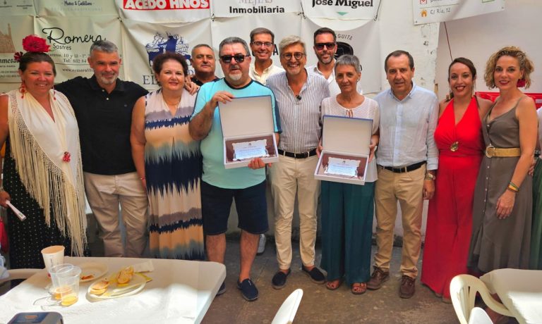 Emotiva convivencia socialista en la Feria de Agosto de Antequera con reconocimientos a veteranos militantes