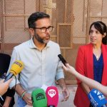 Kiko Calderón denuncia la precariedad laboral de los bomberos forestales en Andalucía