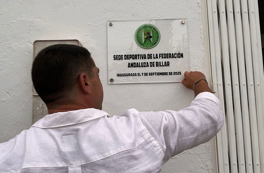 La Federación Andaluza de Billar abre su sede deportiva en Humilladero con apoyo municipal