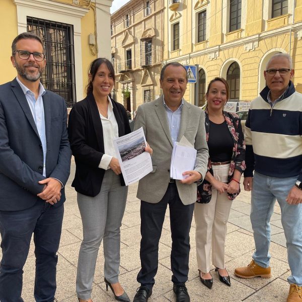 El PSOE de Antequera denuncia la falta de inversión en vivienda pública en los presupuestos de la sociedad municipal para 2026