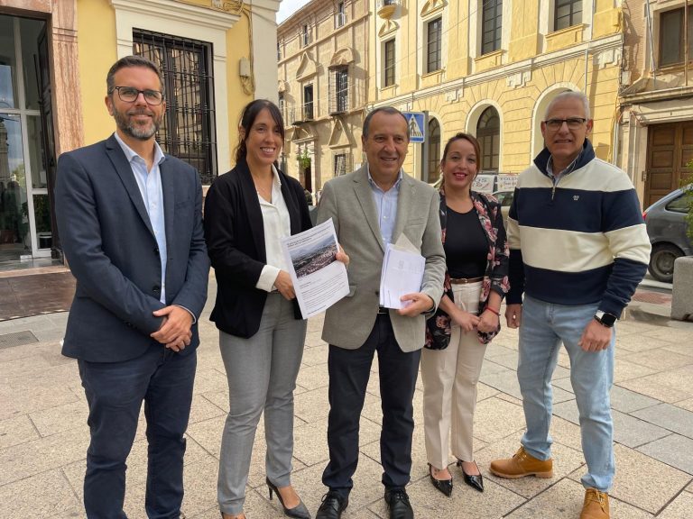 El PSOE de Antequera denuncia la falta de inversión en vivienda pública en los presupuestos de la sociedad municipal para 2026