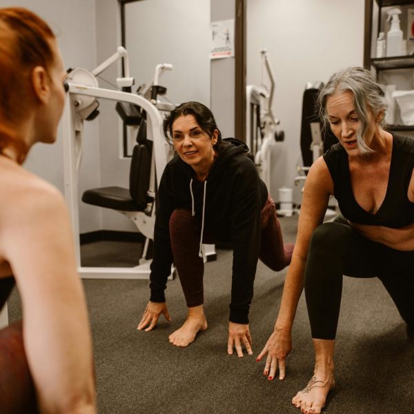 Cuevas Bajas presenta su programa de clases monitorizadas en el gimnasio municipal 2025