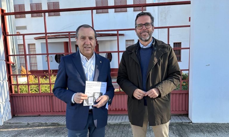 El PSOE de Antequera denuncia el “inmovilismo” del PP y reclama una solución provincial para mantener los exámenes de tráfico