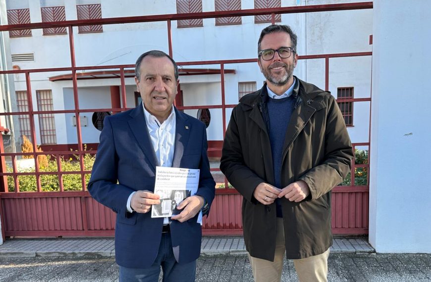 El PSOE de Antequera denuncia el “inmovilismo” del PP y reclama una solución provincial para mantener los exámenes de tráfico