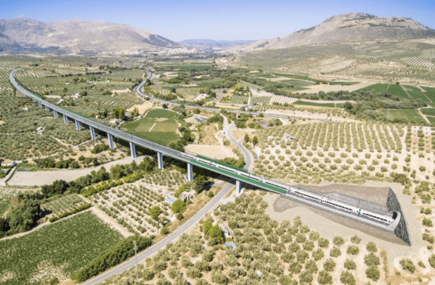 El Gobierno licita por 13,4 millones la electrificación de 46 kilómetros de la línea de alta velocidad Antequera-Granada
