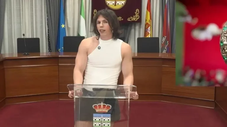 El movimiento LGTBIQA+ andaluz muestra su apoyo al filósofo Simón Cano Le Tiec tras las amenazas recibidas por una conferencia en Villanueva del Trabuco