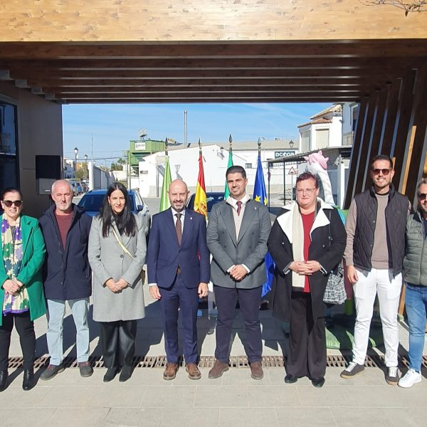 El Vicedelegado Gubernamental subraya la relevancia del PFEA al abrir el nuevo Centro de Turismo en Fuente de Piedra